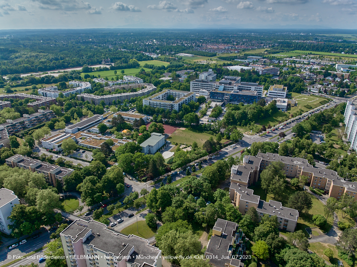 07.06.2023 - Annette-Kolb-Anger, Perlach Stift und Aufstockung in der Kafkastraße in Neuperlach